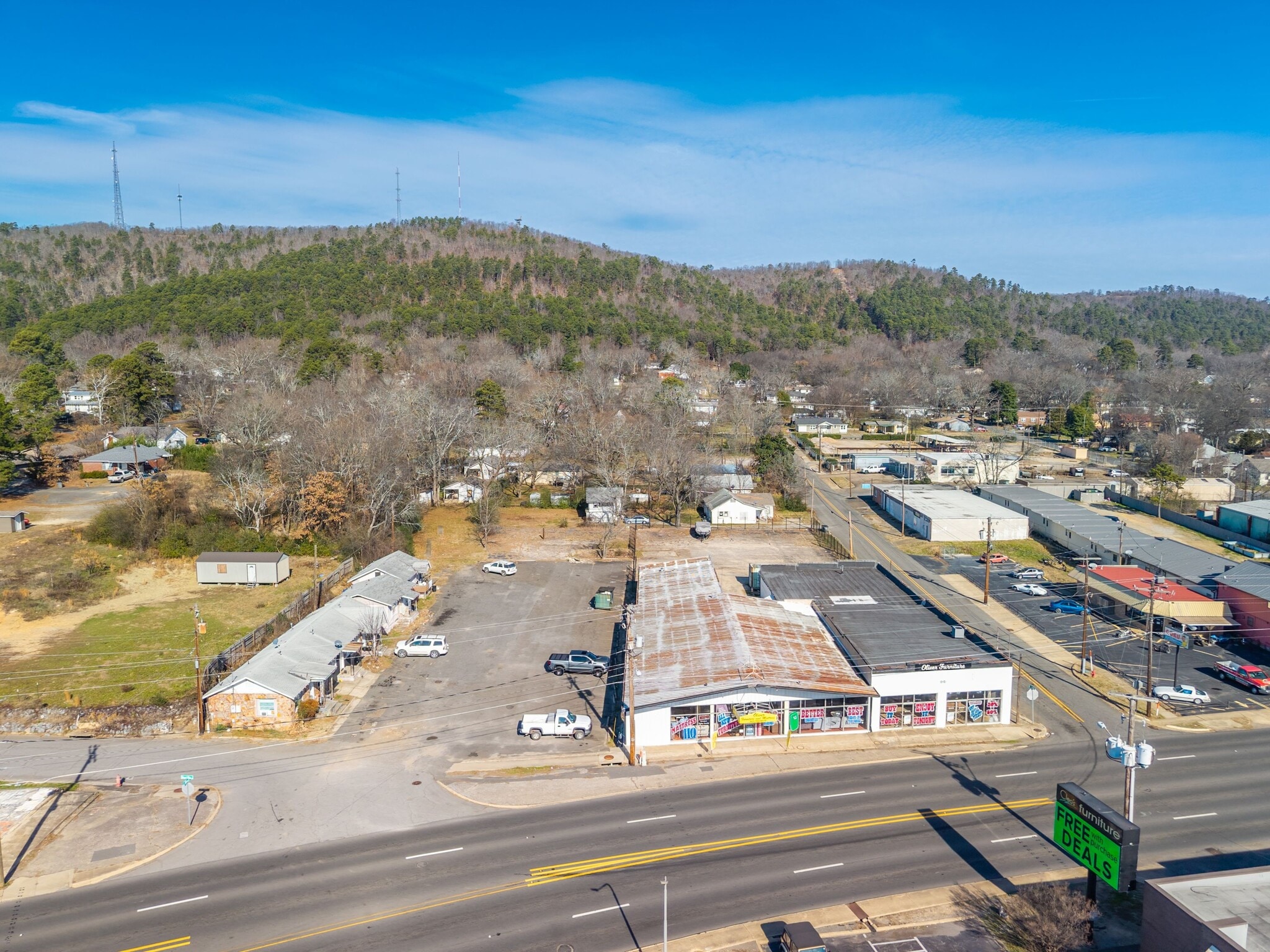 606 Albert Pike Rd, Hot Springs National Park, AR à vendre Photo principale- Image 1 de 45