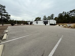 2105 Juniper Lake Rd, West End, NC à louer Photo du bâtiment- Image 1 de 26