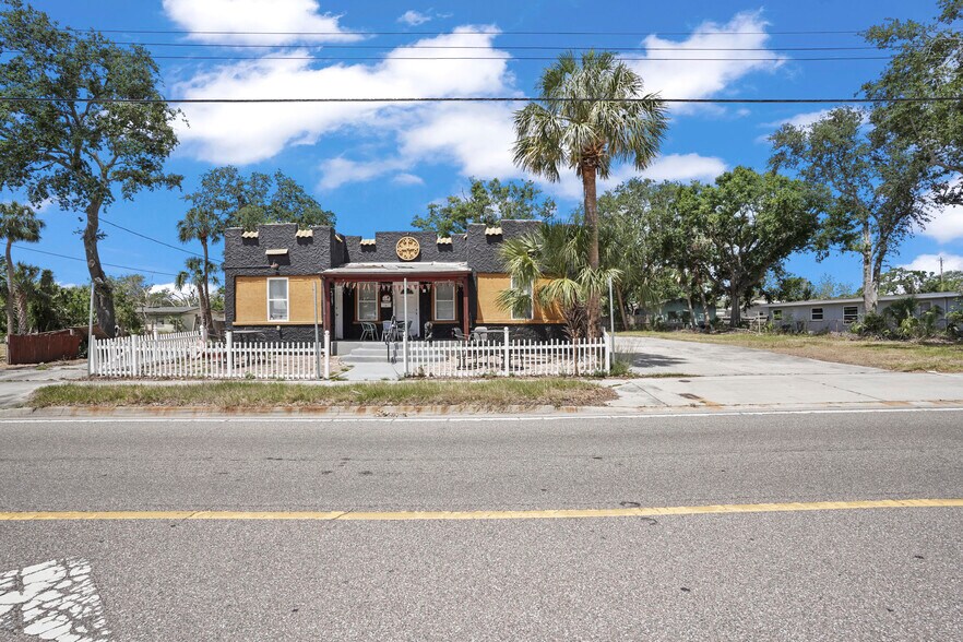 6719 S West Shore Blvd, Tampa, FL à vendre - Photo du bâtiment - Image 3 de 14