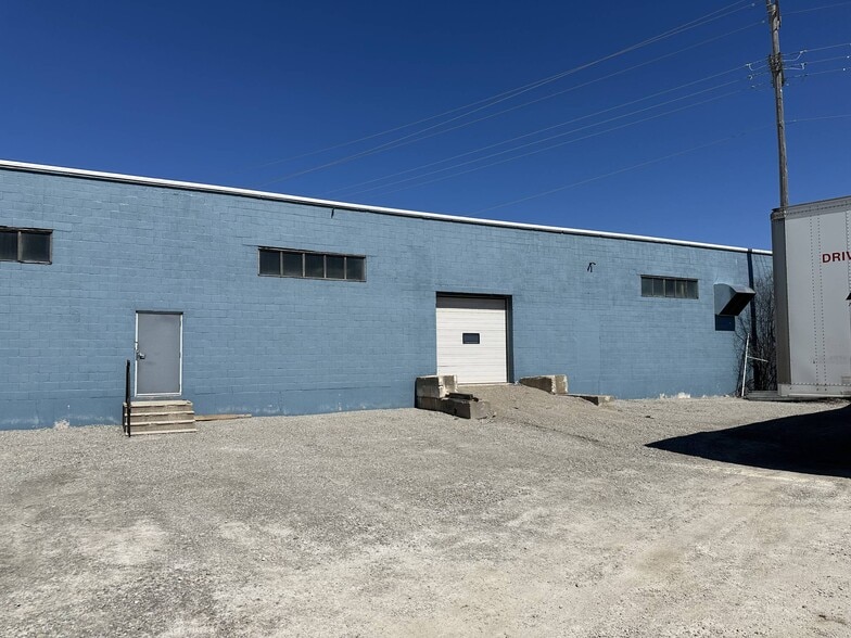351 N Green Bay Rd, Neenah, WI for sale - Building Photo - Image 3 of 5