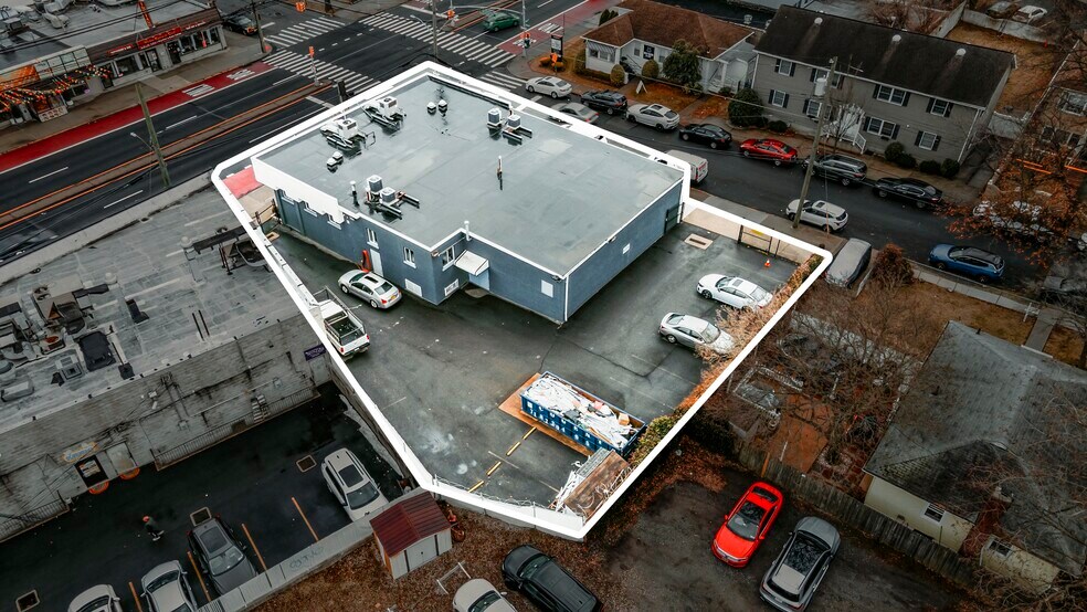 1475 Hylan Blvd, Staten Island, NY à vendre - Photo du bâtiment - Image 1 de 39