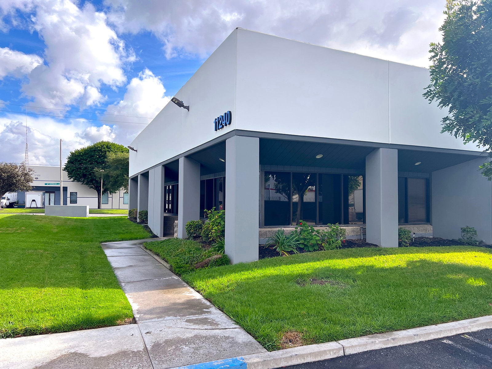 11240 Young River Ave, Fountain Valley, CA for lease Primary Photo- Image 1 of 5