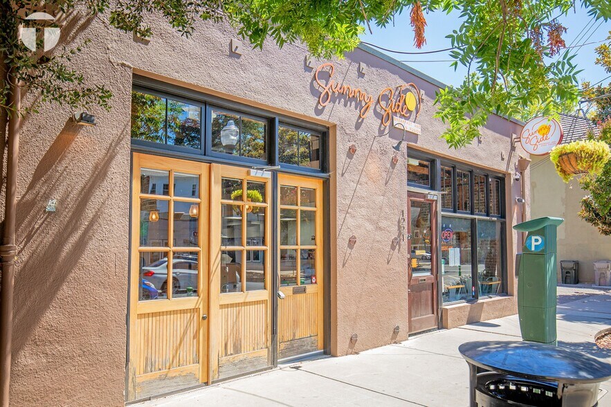 1221 19th St, Sacramento, CA à vendre - Photo du bâtiment - Image 2 de 19