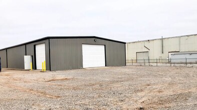 1528 SE 27th St, Oklahoma City, OK for lease Building Photo- Image 2 of 4