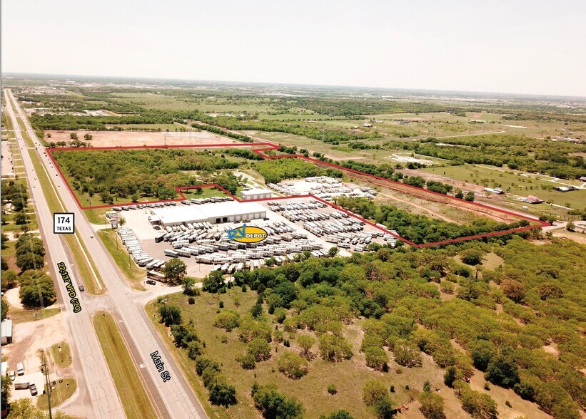 4319 N Main St, Cleburne, TX à vendre - Aérien - Image 2 de 2