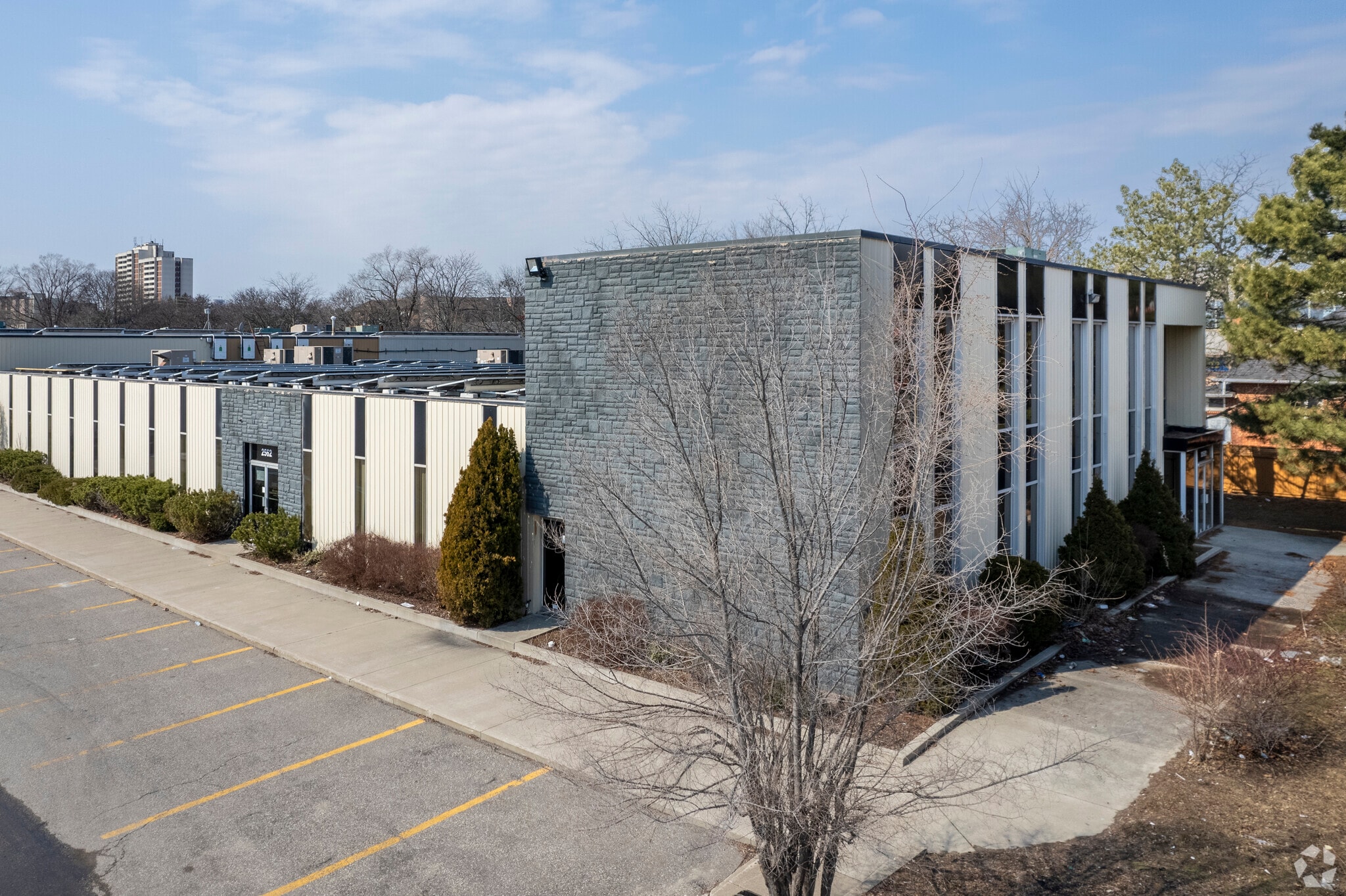 2562 Stanfield Rd, Mississauga, ON for lease Primary Photo- Image 1 of 6