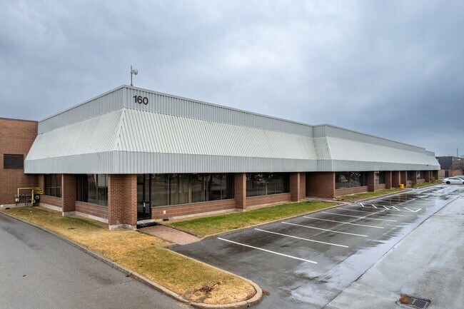 Plus de détails pour 160 Claireville Dr, Toronto, ON - Industriel à louer