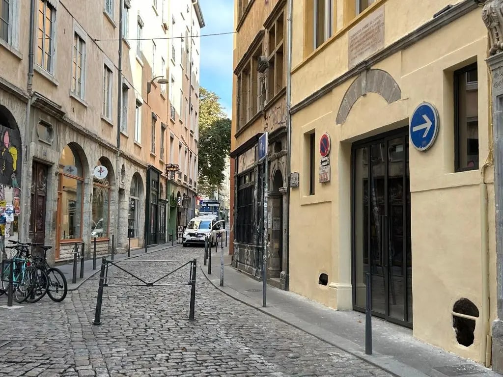 Office in Lyon for lease Building Photo- Image 1 of 4