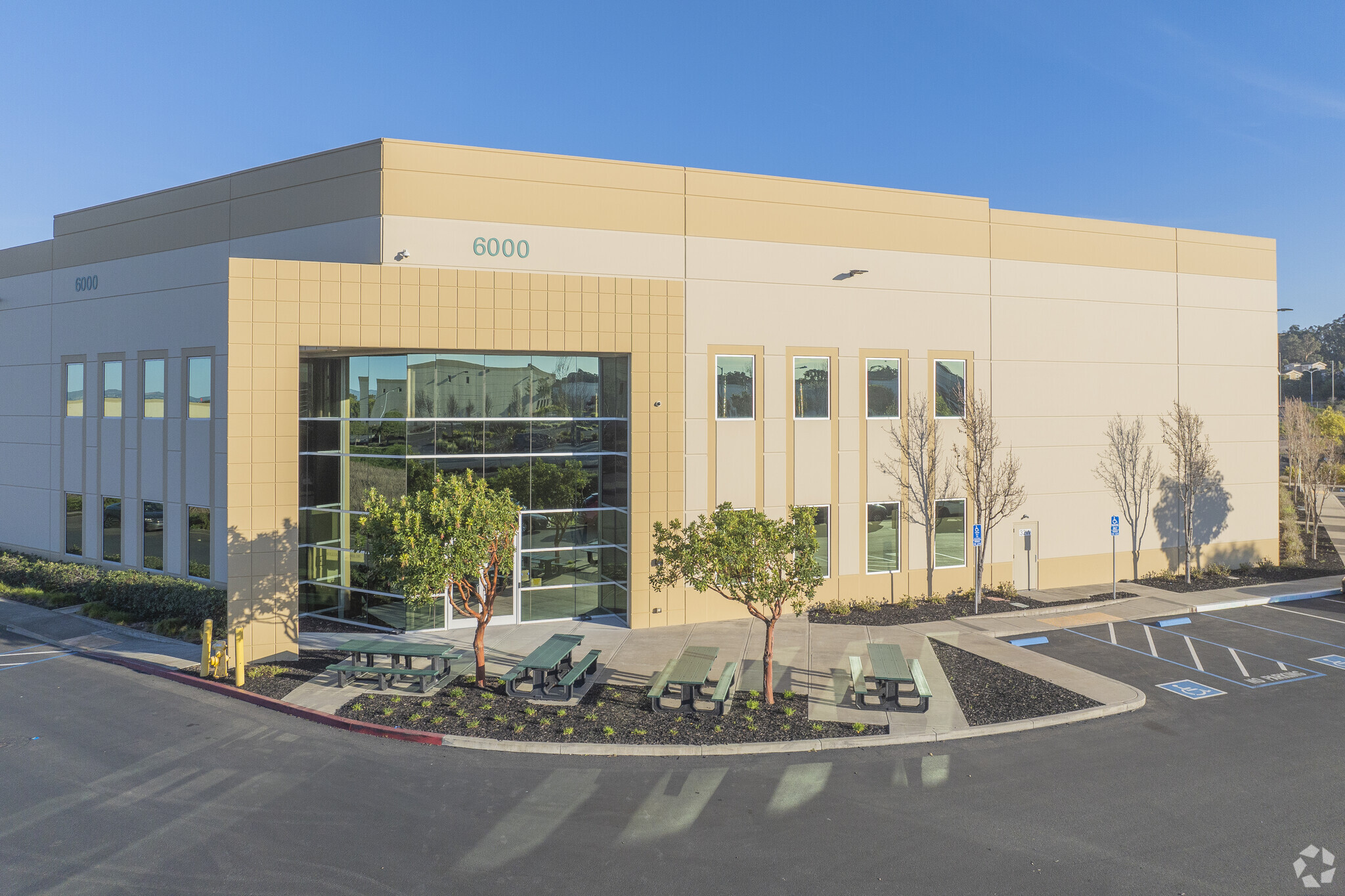 6000 Giant Rd, Richmond, CA for lease Primary Photo- Image 1 of 7