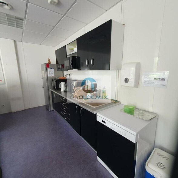 Bureau dans Grenoble à louer - Photo intérieure - Image 2 de 12
