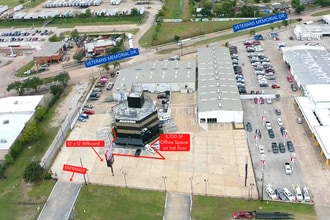 8245 North Fwy, Houston, TX for lease Building Photo- Image 2 of 9