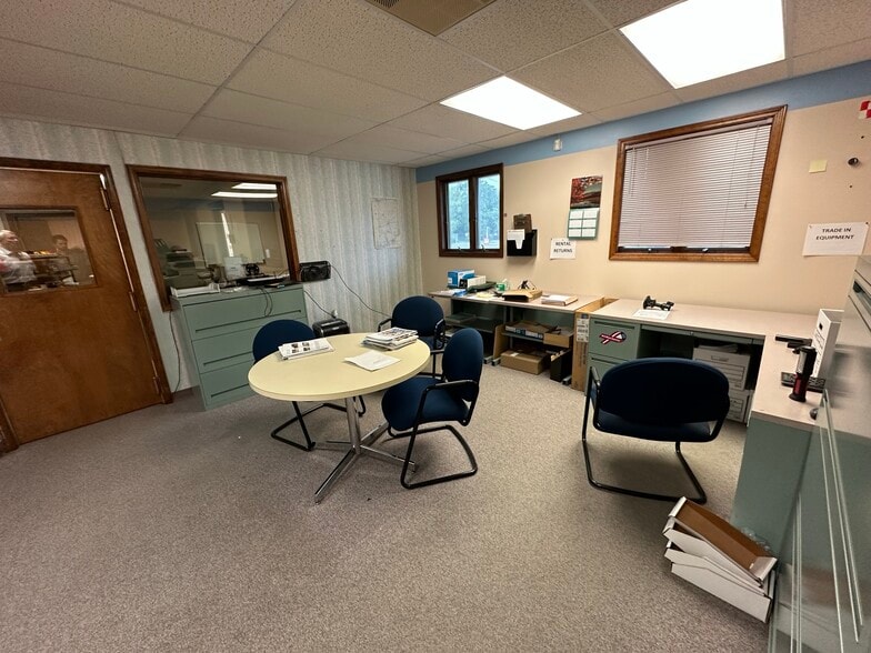 2314 N 5th St, Niles, MI à louer - Photo du bâtiment - Image 3 de 15