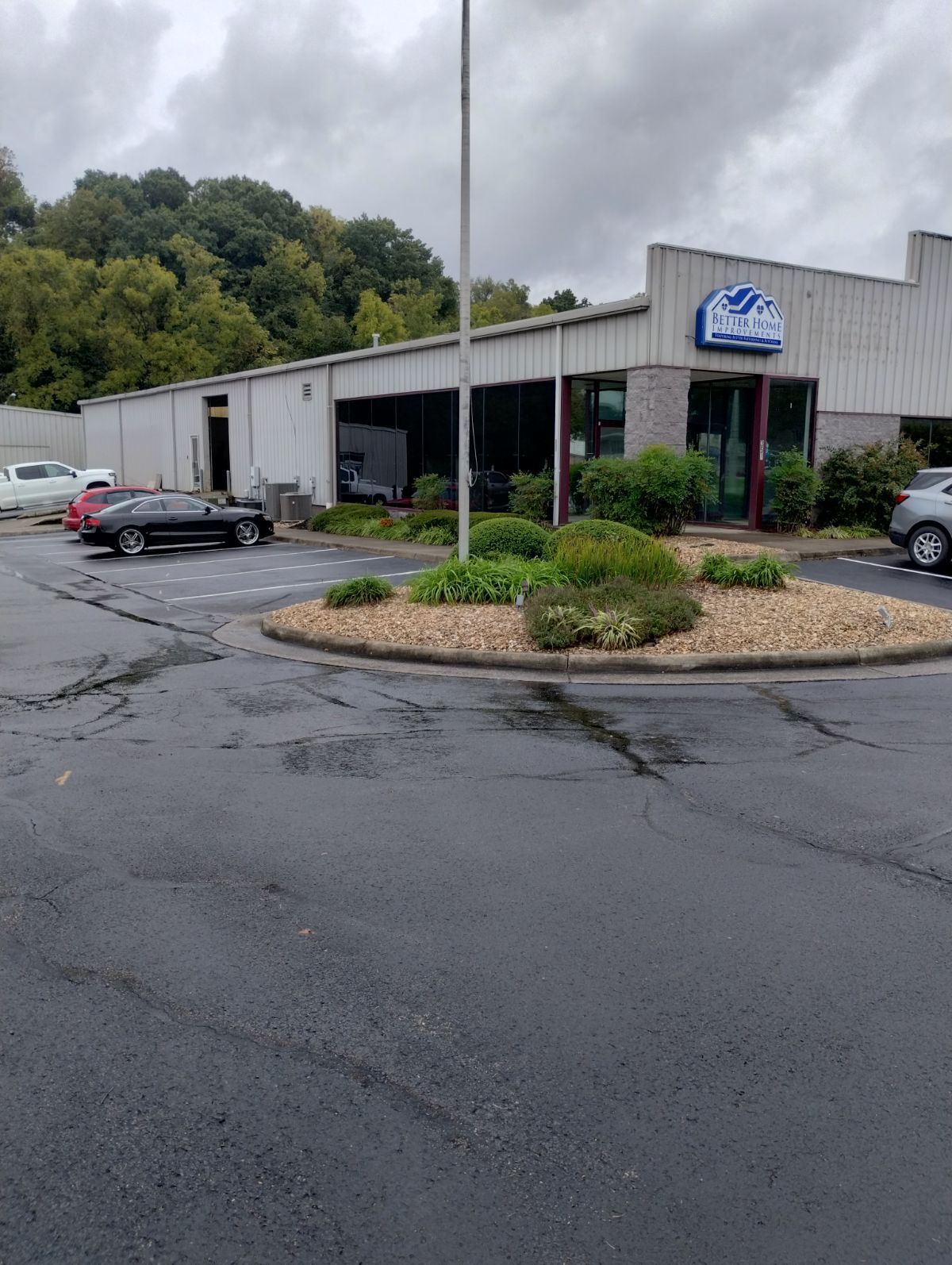 358 Apperson Dr, Salem, VA for lease Building Photo- Image 1 of 3