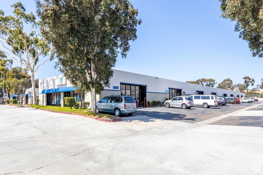 2240 Main St, Chula Vista, CA à louer - Photo du bâtiment - Image 2 de 7