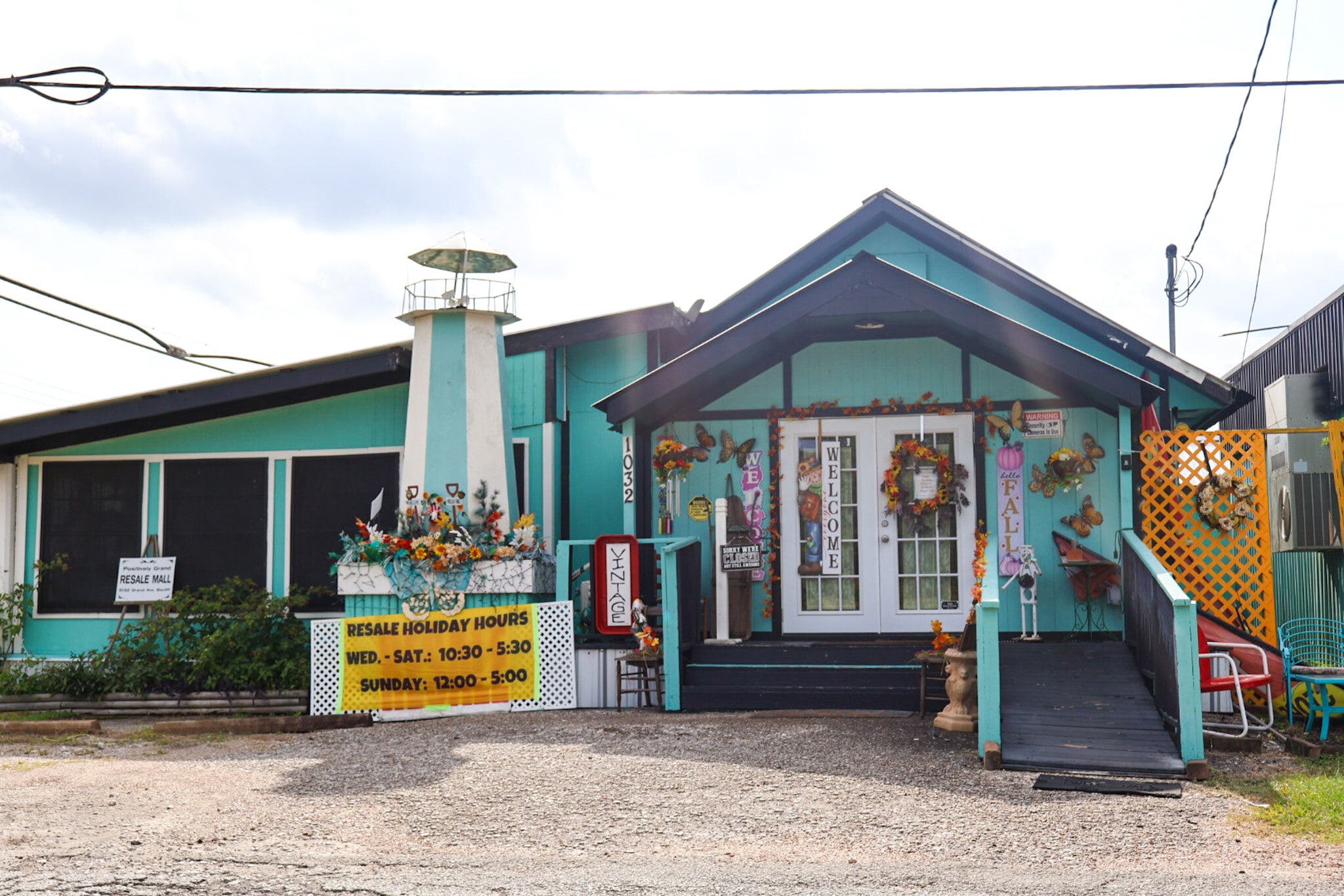 1032 Grand Ave, Bacliff, TX for sale Primary Photo- Image 1 of 4