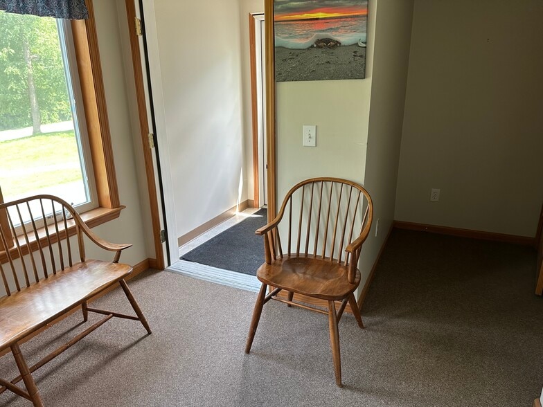 343 Dewey St, Bennington, VT à louer - Photo du bâtiment - Image 3 de 11