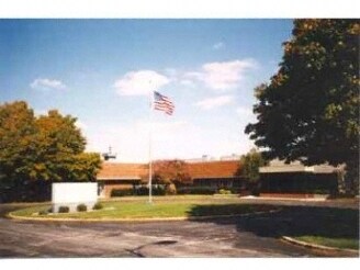 1601 General Electric Rd, Bloomington, IL à vendre - Photo du bâtiment - Image 2 de 17