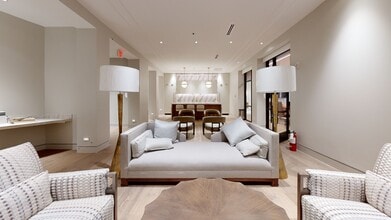 504 Rhett St, Greenville, SC à louer Numérisation 3D de Matterport- Image 1 de 7