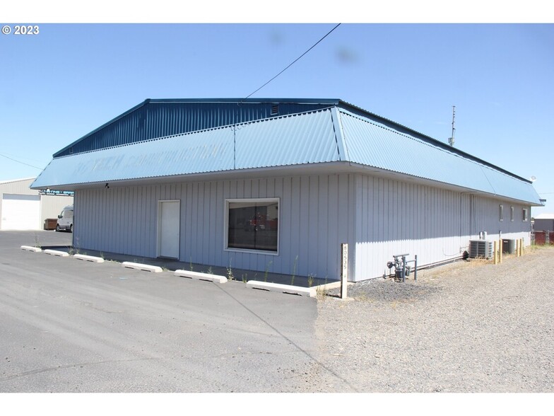 80541 N Highway 395 N, Hermiston, OR à vendre - Photo principale - Image 1 de 5