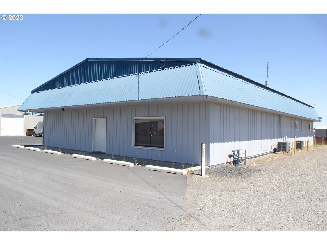 80541 N Highway 395 N, Hermiston, OR à vendre Photo principale- Image 1 de 6