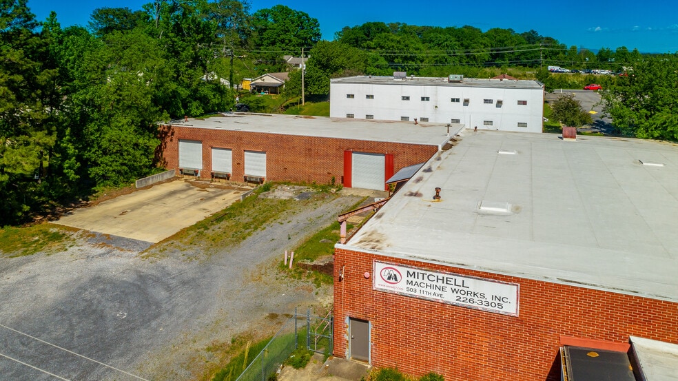 503 11th Ave, Dalton, GA à louer - Photo du bâtiment - Image 2 de 43