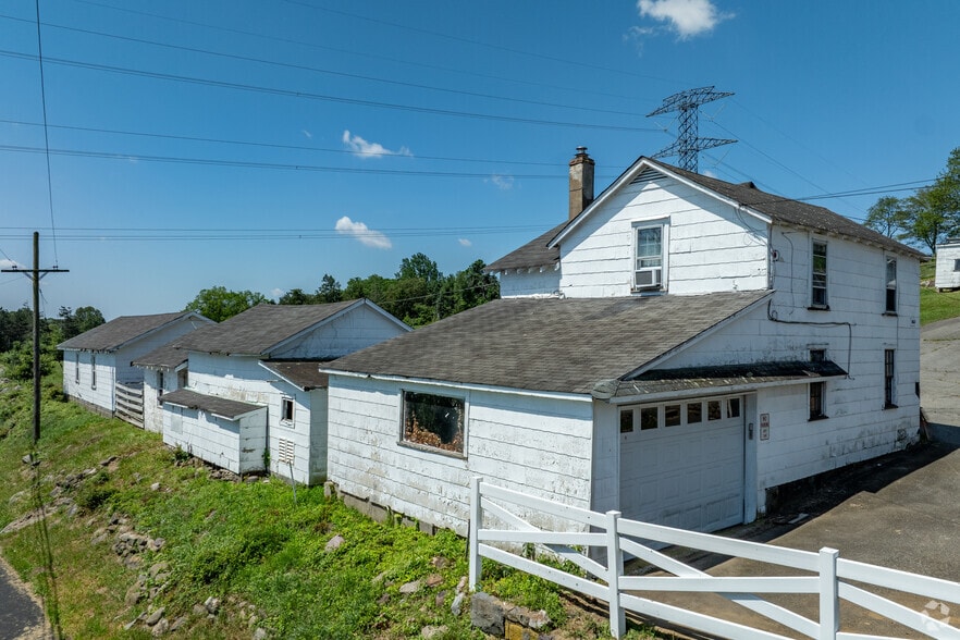 11 Charlottesburg Rd, Boonton, NJ à vendre - Photo du bâtiment - Image 3 de 41
