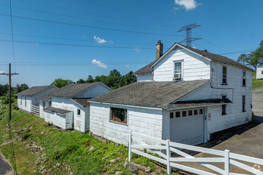 11 Charlottesburg Rd, Boonton, NJ à vendre - Photo du bâtiment - Image 3 de 41