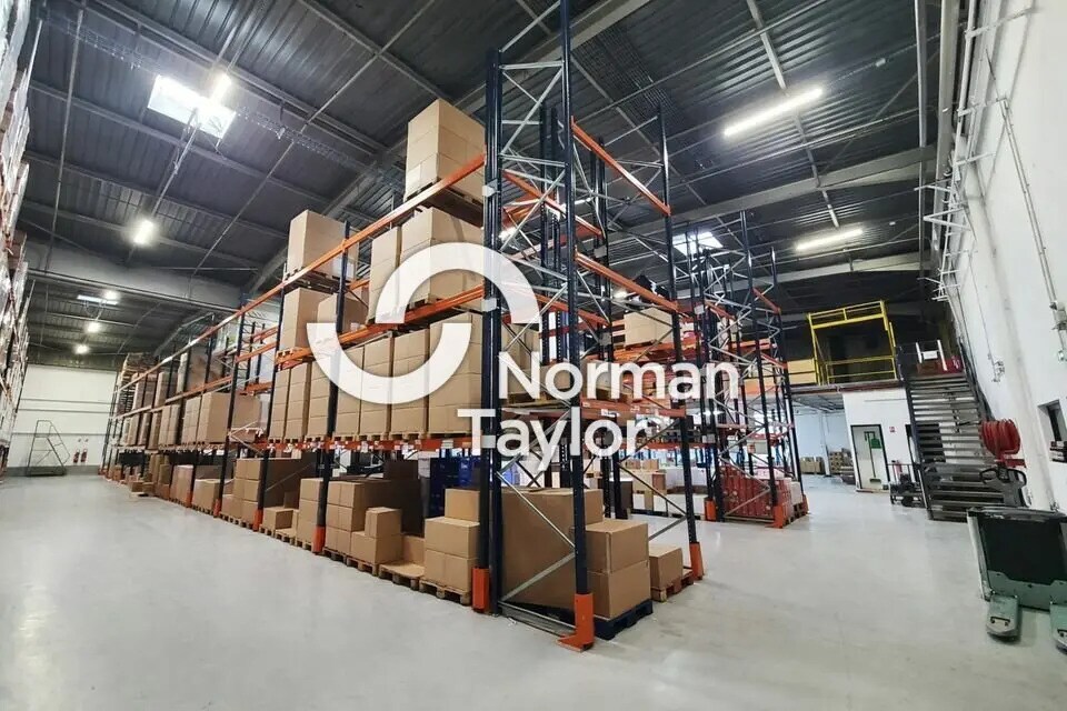 Flex in Bayonne for lease Building Photo- Image 1 of 5