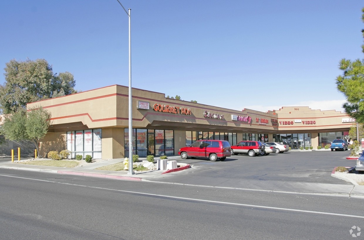 7600-7638 Westcliff Dr, Las Vegas, NV for lease Building Photo- Image 1 of 2