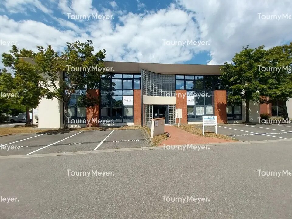 Office in Toulouse for lease Building Photo- Image 1 of 11