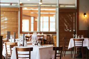 Restaurant for Sale in Stroudsburg Area - Services immobiliers commerciaux