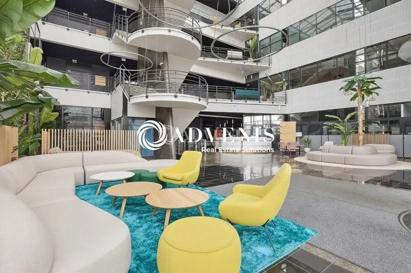 Flex dans Guyancourt à louer - Hall d’entrée - Image 3 de 4