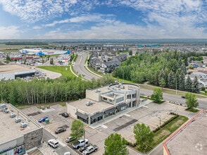 8 McLeod Ave, Spruce Grove, AB - AERIAL  map view