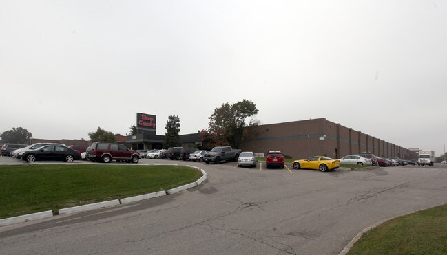 Plus de détails pour 140 Wendell Ave, Toronto, ON - Industriel à louer