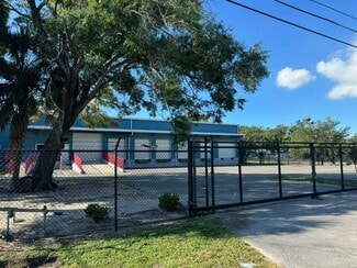Plus de détails pour 4006 W Crest Ave, Tampa, FL - Industriel à louer