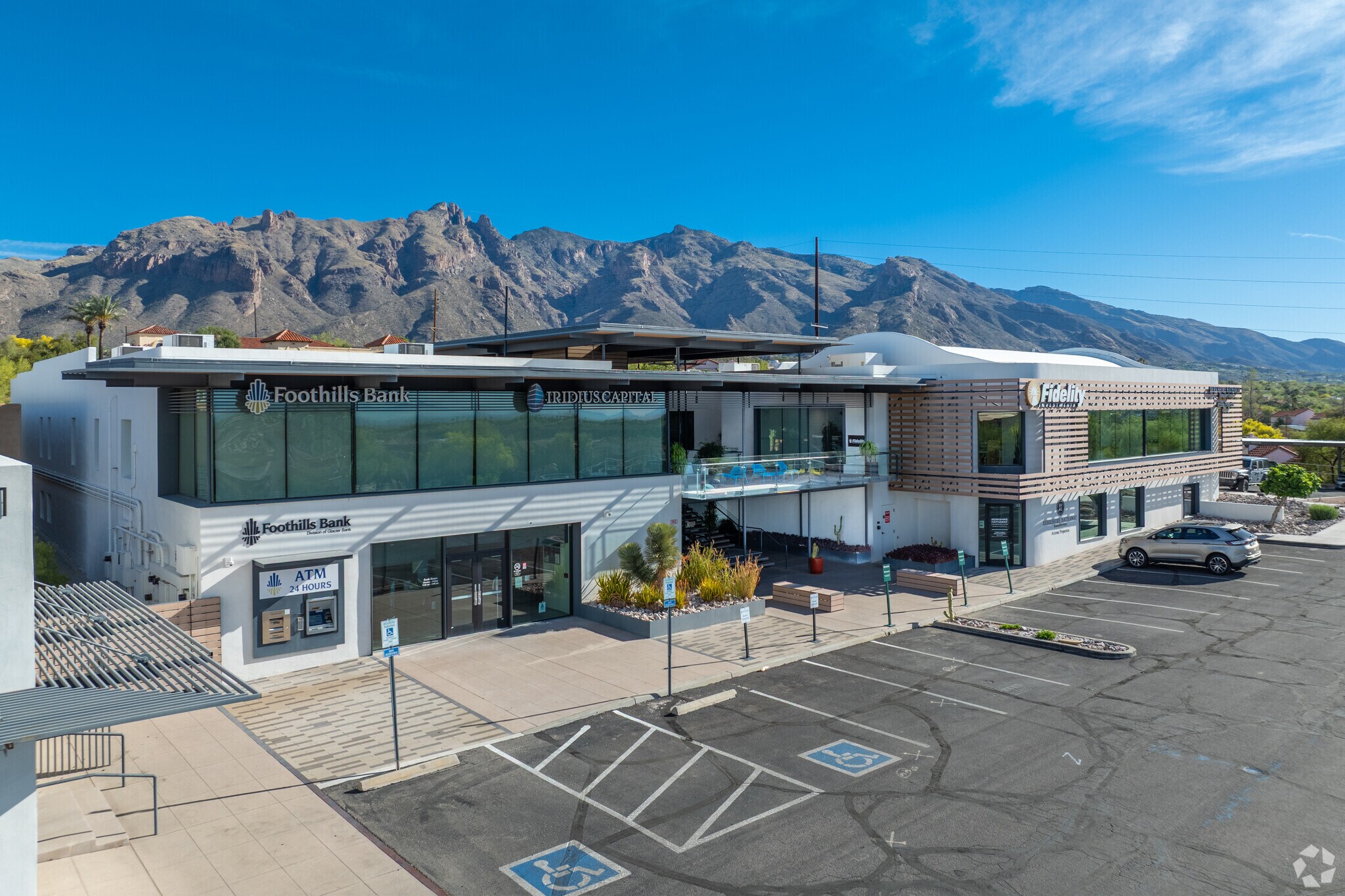 3001 E Skyline Dr, Tucson, AZ for lease Primary Photo- Image 1 of 2