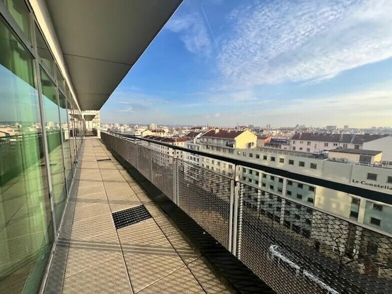 Bureau dans Lyon à louer - Photo du bâtiment - Image 2 de 19