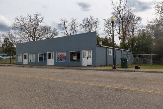 More details for 260-270 W 3rd St, Swansea, SC - Retail for Lease