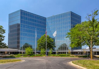 Plus de détails pour 1 Westbrook Corporate Ctr, Westchester, IL - Bureau, Commerce de détail à louer