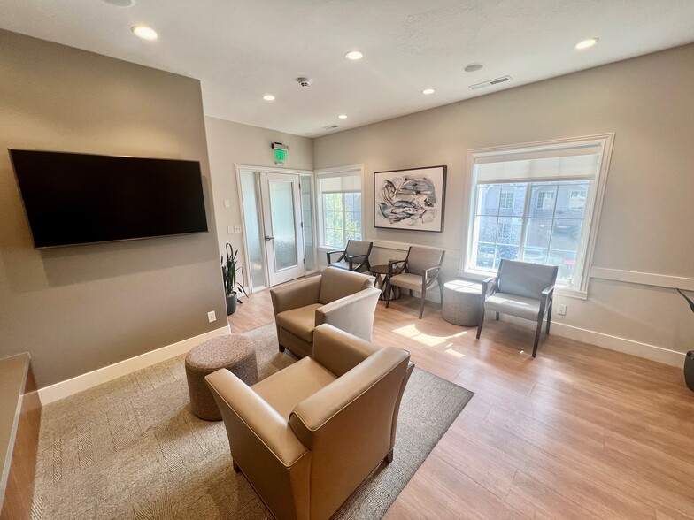 1682 W Reunion Ave, South Jordan, UT for lease - Interior Photo - Image 2 of 12