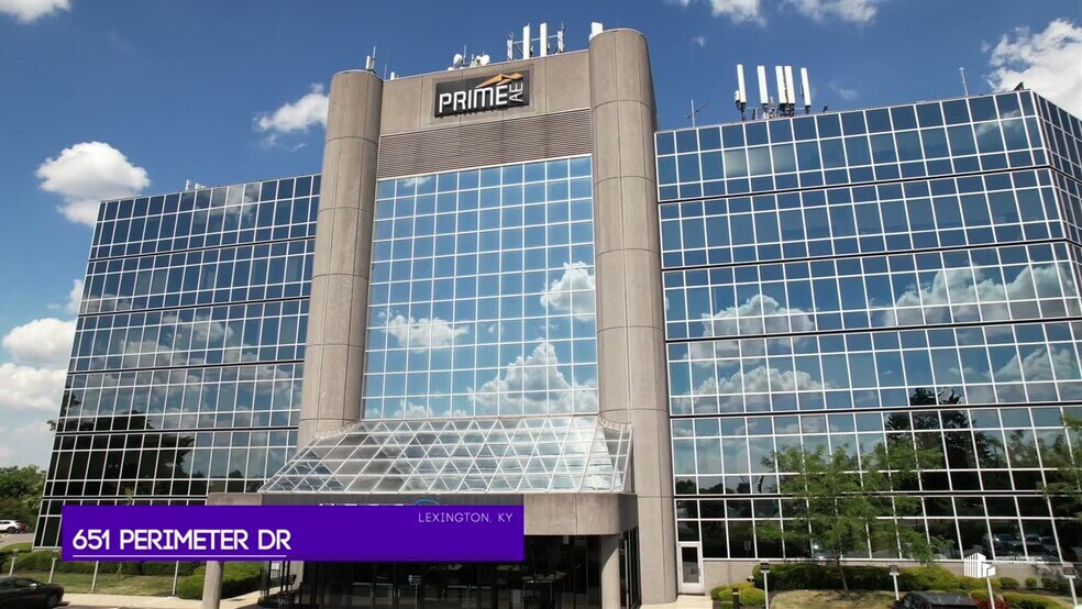 651 Perimeter Dr, Lexington, KY à louer - Vidéo sur l’inscription commerciale - Image 2 de 23