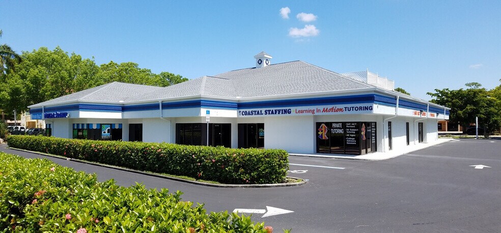 6360 Presidential Ct, Fort Myers, FL à louer - Photo du bâtiment - Image 3 de 8