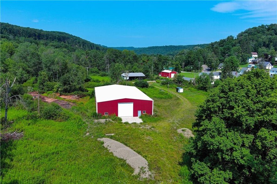 5 Mill Lane, Kane, PA à vendre - Photo du bâtiment - Image 2 de 19