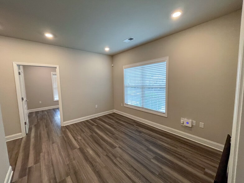 132 Broadbent Way, Anderson, SC for sale - Building Photo - Image 3 of 12