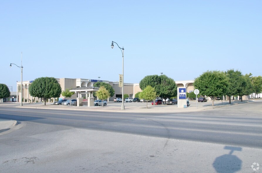 2301 Exchange Ave, Oklahoma City, OK à vendre - Photo du bâtiment - Image 2 de 12