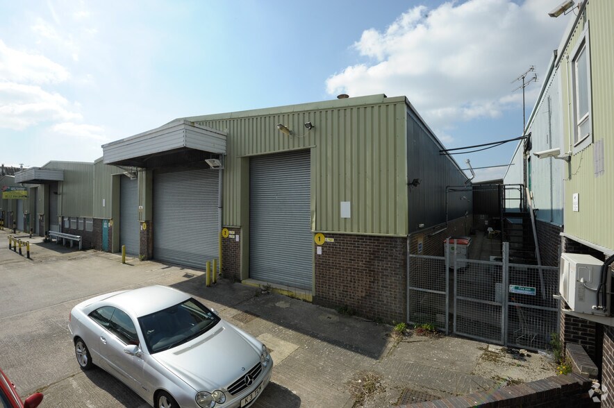 1-5 Kennet Way, Trowbridge à louer - Photo du bâtiment - Image 3 de 6