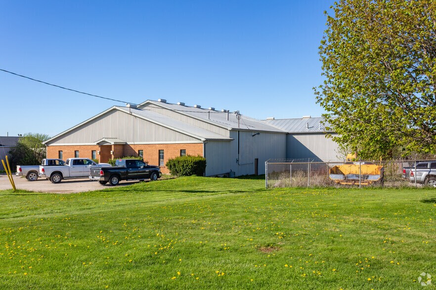 5134 Fountain St N, Breslau, ON à louer - Photo du bâtiment - Image 2 de 3