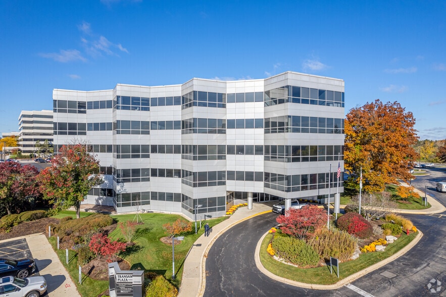 2 Transam Plaza Dr, Oakbrook Terrace, IL à louer - Photo du bâtiment - Image 1 de 13