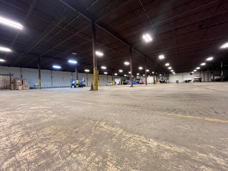 650 Conklin Rd, Binghamton, NY à louer - Photo du bâtiment - Image 3 de 4