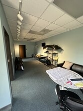 16145-16185 Leone Dr, Macomb Township, MI for lease Interior Photo- Image 1 of 8